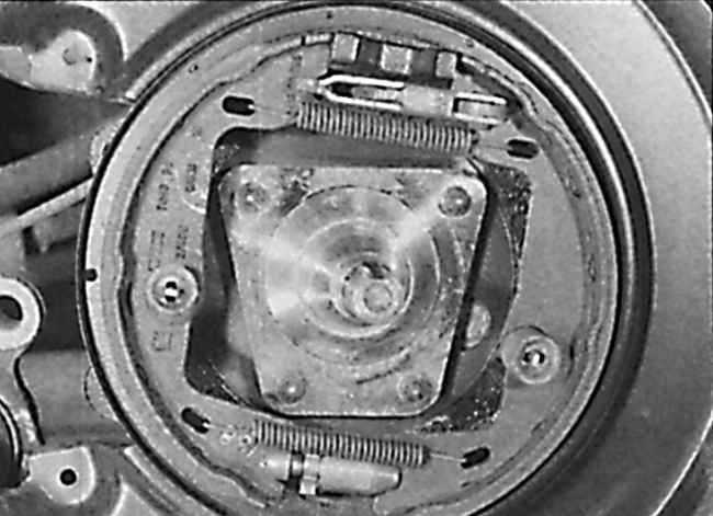 Ремонт опель вектра замена тормозных колодок ручного тормоза opel vectra b