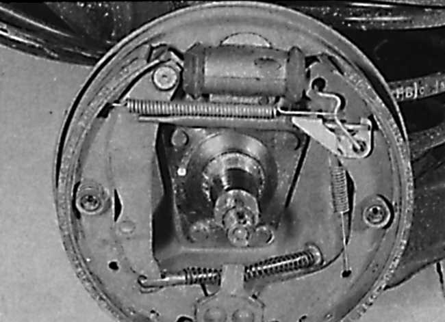 Ремонт опель вектра : ремонт главного тормозного цилиндра (модели без abs) opel vectra a