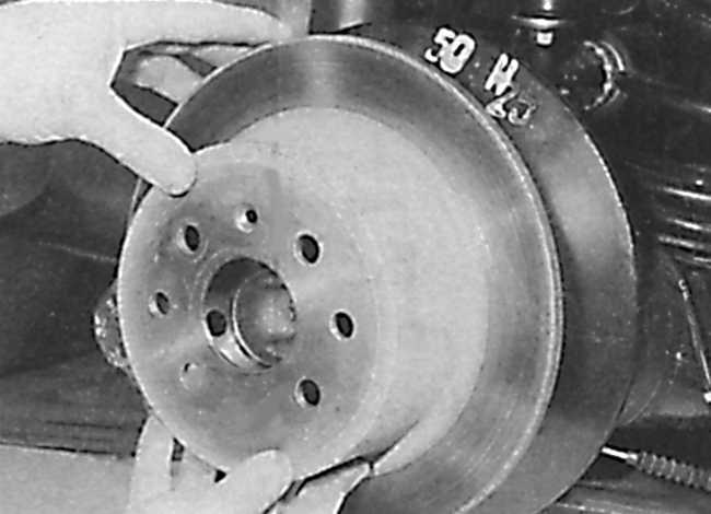 Замена подшипника заднего колеса (модели с двигателями dohc) | подвеска | opel vectra a