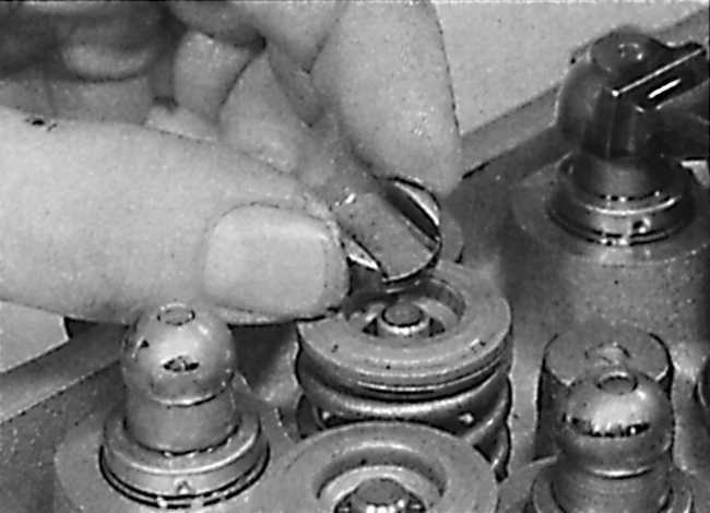 Ремонт опель вектра : снятие и установка головки блока цилиндров на двигателе в автомобиле opel vectra a