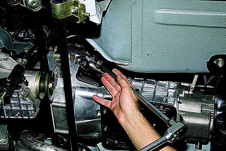 Замена опор двигателя и коробки передач | opel vectra a | руководство opel
